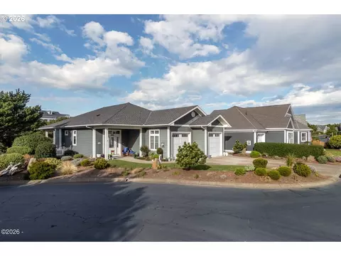 5920 SW Arbor Dr, Newport, OR 97366