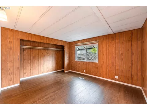 Bedroom - 3086 Stapp Dr, Eugene, OR 97408 photo 1 of 5
