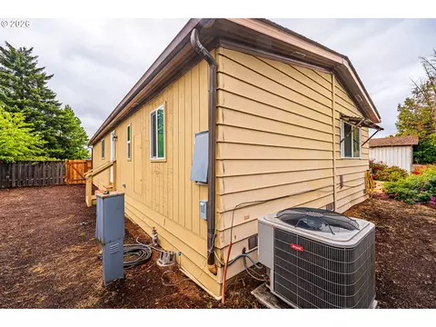Other - 3086 Stapp Dr, Eugene, OR 97408 photo 4 of 9