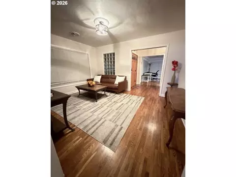 Living - 2994 Dapple Way, Eugene, OR 97401 photo 3 of 3