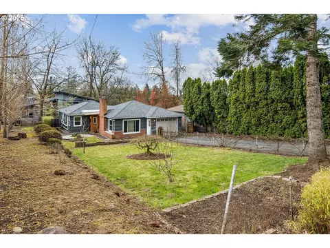 6816 SW Walnut Ter, Portland, OR 97223