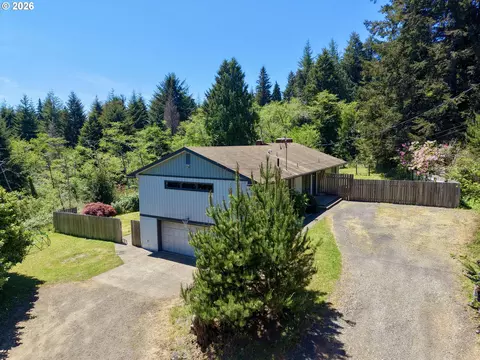 1300 Ingersoll St, Coos Bay, OR 97420