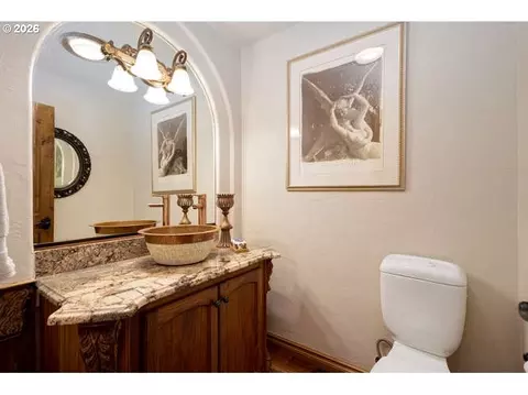Bath - 600 SE Arrow Creek Ln, Gresham, OR 97080 photo 1 of 4