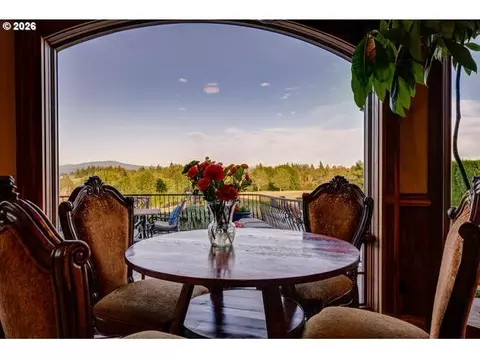 Dining - 600 SE Arrow Creek Ln, Gresham, OR 97080 photo 1 of 3
