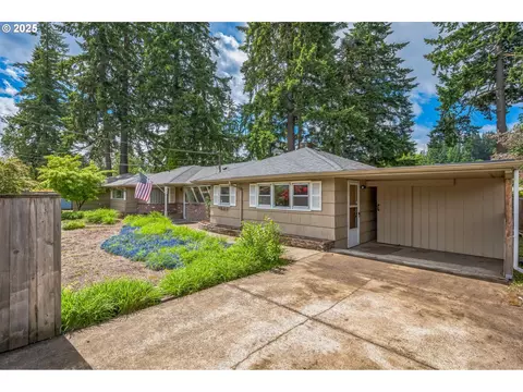 16161 SE Webster Rd, Milwaukie, OR 97267