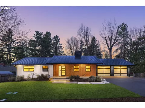 1685 Fernwood Dr, Lake Oswego, OR 97034