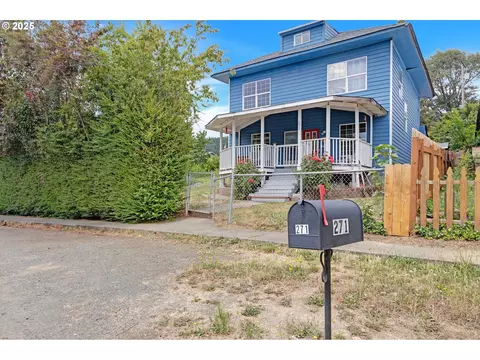 271 E Fourth Ave, Sutherlin, OR 97479
