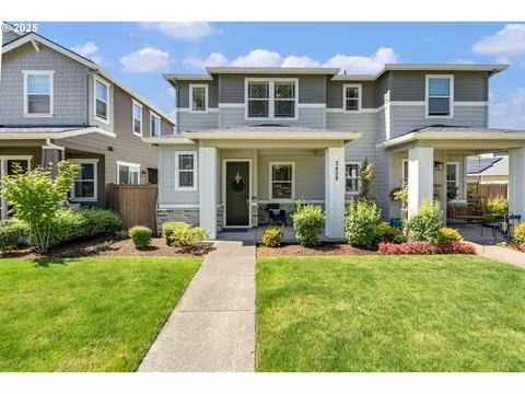 3458 SE Caterpillar Ln, Hillsboro, OR 97123