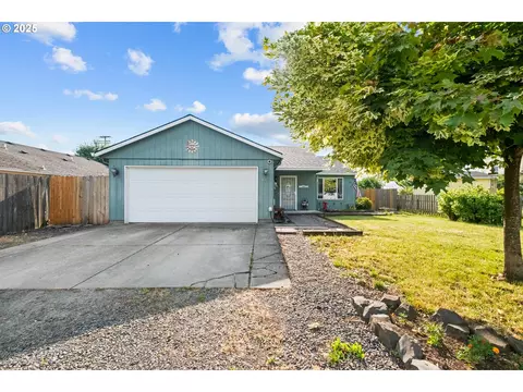 426 S 42nd Pl, Springfield, OR 97478
