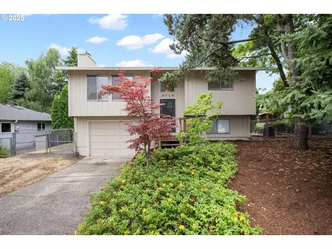 5710 SE Lloyd St, Milwaukie, OR 97222
