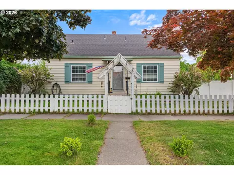 2795 3rd St, Baker City, OR 97814