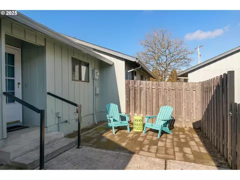 1865 SE Quail Cir, Hillsboro, OR 97123