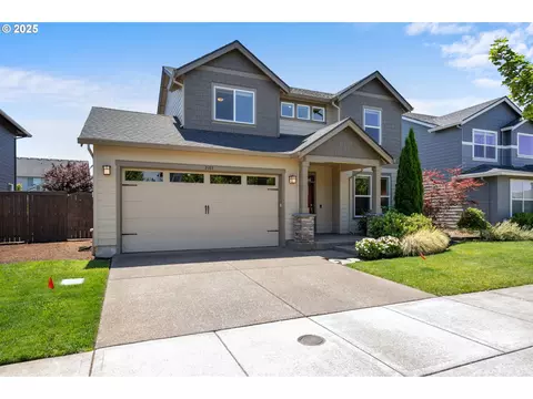 2167 SE 10th Ave, Canby, OR 97013