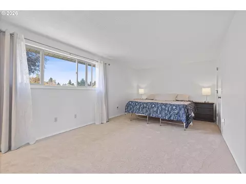 Bedroom - 2951 NW Kent St, Camas, WA 98607 photo 1 of 6