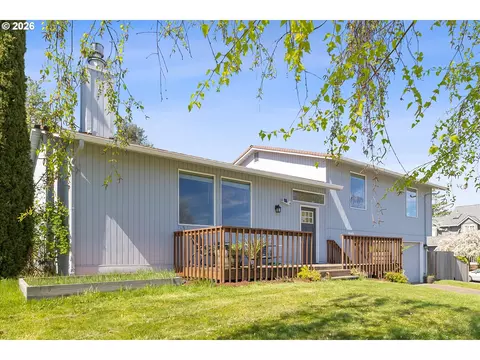 Exterior - 2951 NW Kent St, Camas, WA 98607 photo 2 of 13