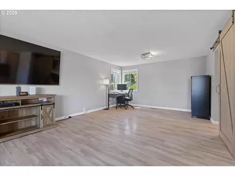 Living - 2951 NW Kent St, Camas, WA 98607 photo 4 of 5