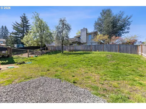 Exterior - 2951 NW Kent St, Camas, WA 98607 photo 6 of 13