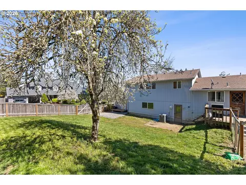 Exterior - 2951 NW Kent St, Camas, WA 98607 photo 7 of 13