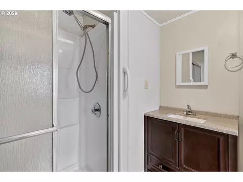 205 S 54th St #80, Springfield, OR 97478 photo 22