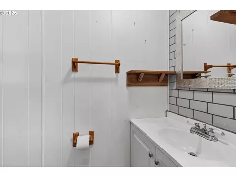 205 S 54th St #80, Springfield, OR 97478 photo 27