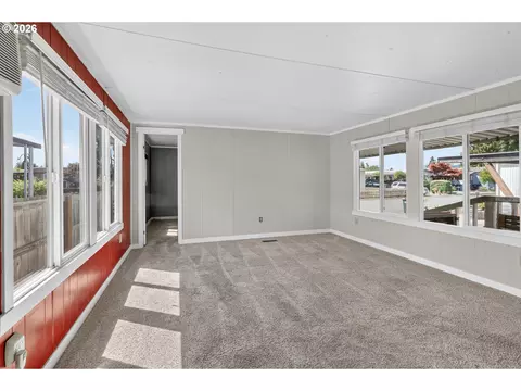 205 S 54th St #80, Springfield, OR 97478 photo 16