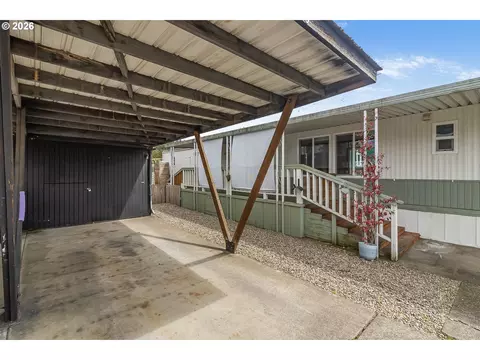 205 S 54th St #80, Springfield, OR 97478 photo 32