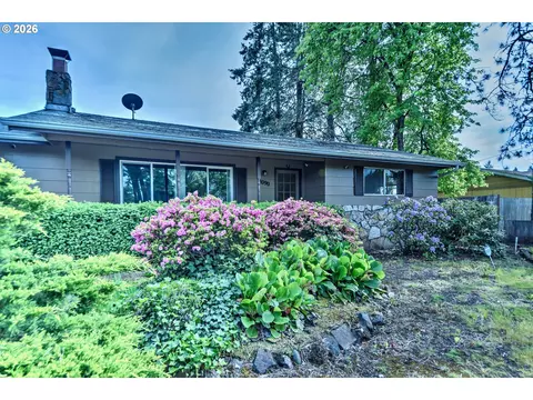 Exterior - 1798 Gilham Rd, Eugene, OR 97401 photo 10 of 10