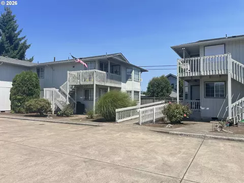Other - 1217 R St, Springfield, OR 97477 photo 3 of 4