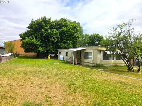 117 N Cozart St, Prairie City, OR 97869