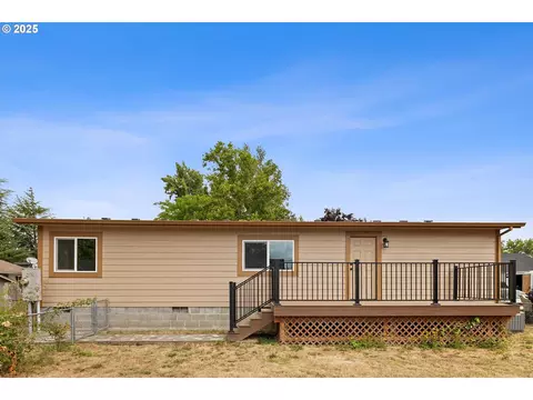 950 E Main St, Yamhill, OR 97148