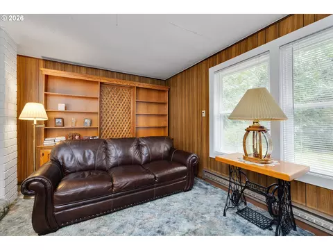 Living - 30185 SE Wheeler Rd, Boring, OR 97009 photo 1 of 1