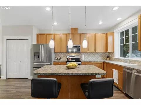 Kitchen - 3603 SE 198th Ave, Camas, WA 98607 photo 1 of 4