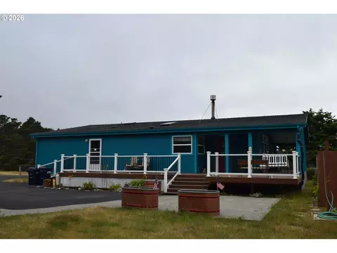 24120 Carpenterville Rd, Gold Beach, OR 97444