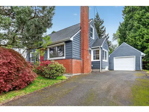 10670 SE 36th Ave, Milwaukie, OR 97222