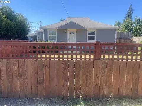 Exterior - 5593 B St, Springfield, OR 97478 photo 2 of 8