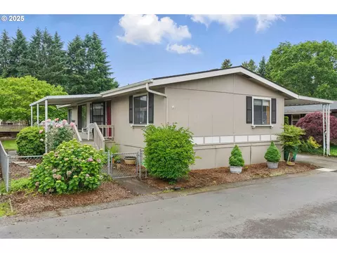 10523 SE Linwood Ave #16, Milwaukie, OR 97222