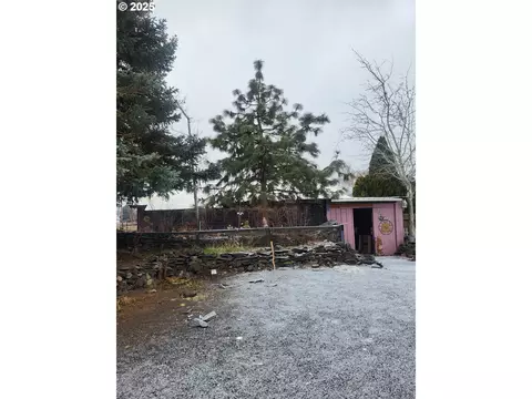 816 Columbia St, Wasco, OR 97065