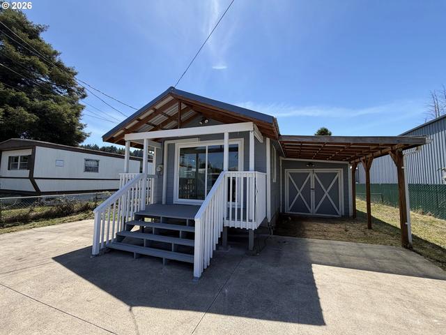 145 S 5th St, Lakeside, OR 97449