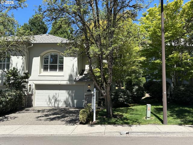 4965 Mulholland Dr, Lake Oswego, OR 97035