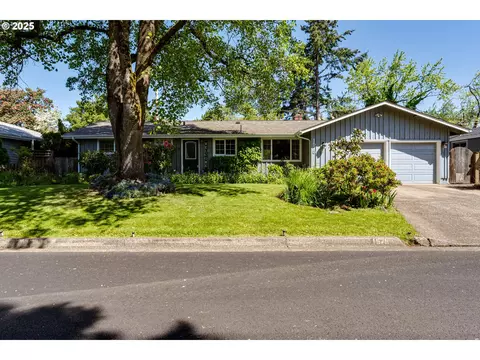 1575 Monterey Ave, Eugene, OR 97401