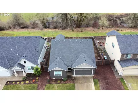 View/Area - 1683 S Quartz Dr, Cornelius, OR 97113 photo 1 of 5