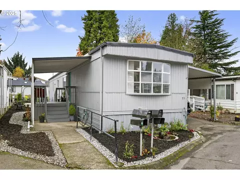 3405 SE Vineyard Rd #55, Milwaukie, OR 97267