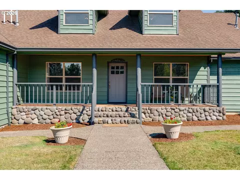 Exterior - 61216 E Highway 26, Sandy, OR 97055 photo 1 of 11