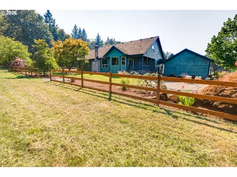 Exterior - 61216 E Highway 26, Sandy, OR 97055 photo 8 of 11