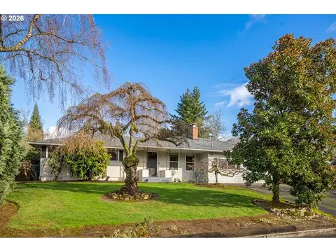 10891 SE Spruce View Ln, Happy Valley, OR 97086