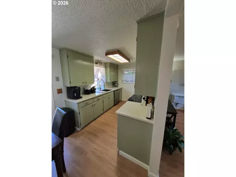 Kitchen - 1766 Berwin Ln, Eugene, OR 97404 photo 1 of 2
