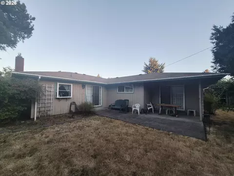 Exterior - 1766 Berwin Ln, Eugene, OR 97404 photo 2 of 3