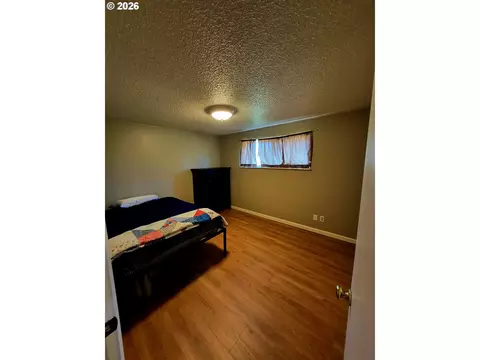 Bedroom - 1766 Berwin Ln, Eugene, OR 97404 photo 1 of 4