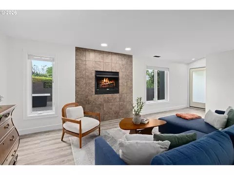 Living - 13237 Knaus Rd, Lake Oswego, OR 97034 photo 3 of 3