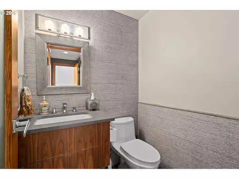 Bath - 13237 Knaus Rd, Lake Oswego, OR 97034 photo 1 of 6